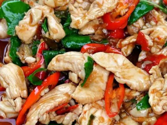 Pad krapao basil stir-fry